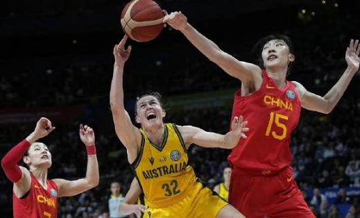 太稳了!中国女篮进决赛,姑娘们把主帅抛起庆祝,有人热泪盈眶休闲区蓝鸢梦想 - Www.slyday.coM 太稳了!中国女篮进决赛,姑娘们把主帅抛起庆祝,有人热泪盈眶休闲区蓝鸢梦想 - Www.slyday.coM