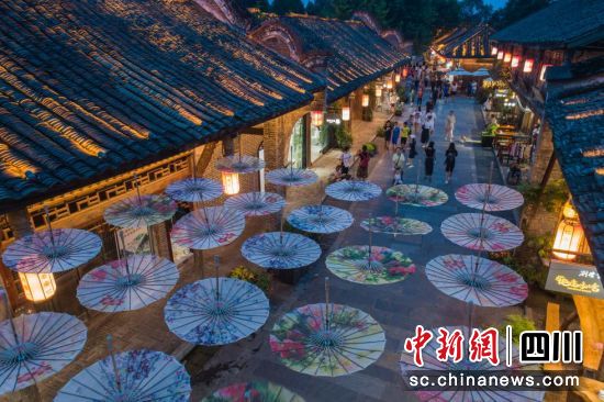 国庆假期期间 华侨城西部集团旗下景区推出多个精彩活动休闲区蓝鸢梦想 - Www.slyday.coM