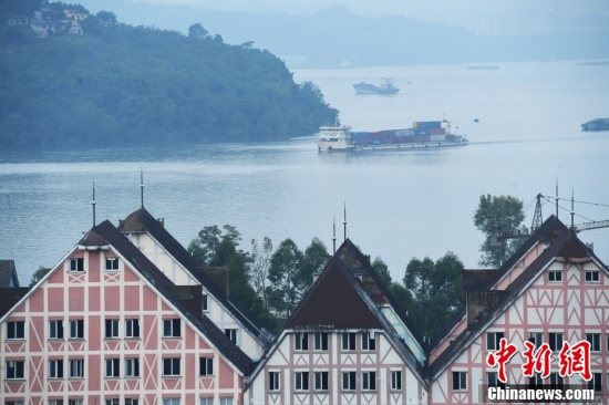 【江河奔腾看中国】万里长江，只此三峡休闲区蓝鸢梦想 - Www.slyday.coM