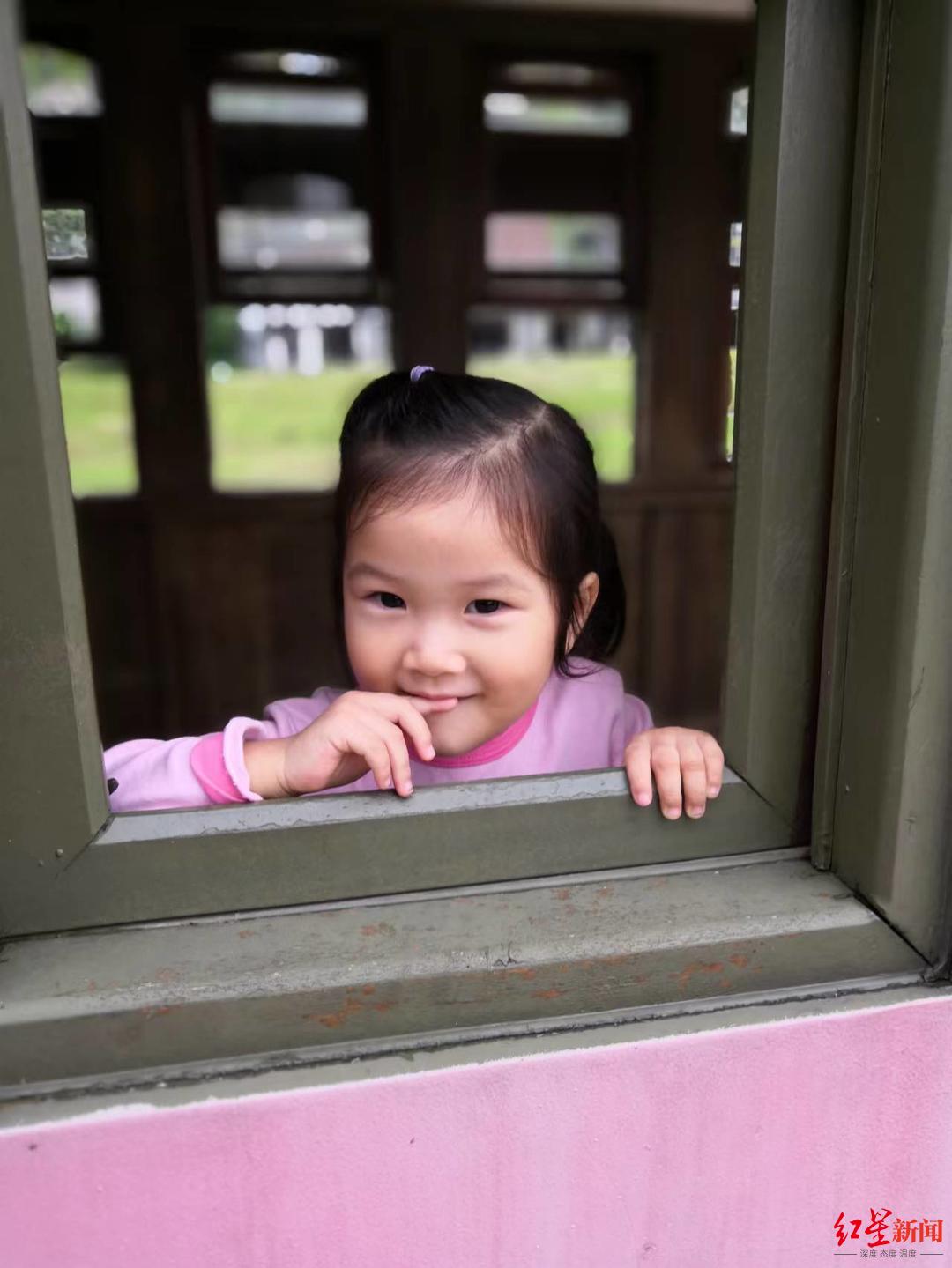 人物丨开幕式短片中的“乒乓女孩”是谁？7岁的她已经打了3年球休闲区蓝鸢梦想 - Www.slyday.coM