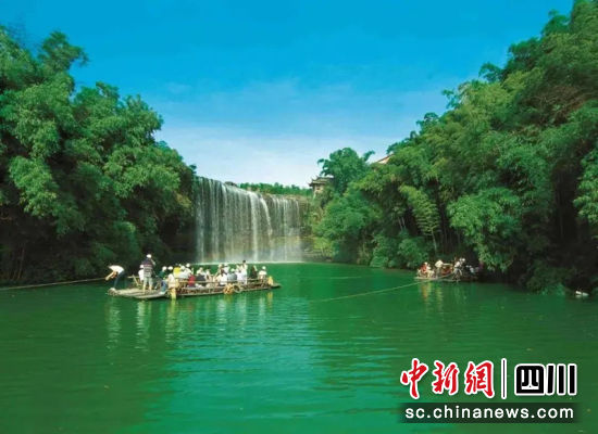 国庆假期哪里玩？蜀南文旅带你宜宾“玩刺激 看两海”休闲区蓝鸢梦想 - Www.slyday.coM