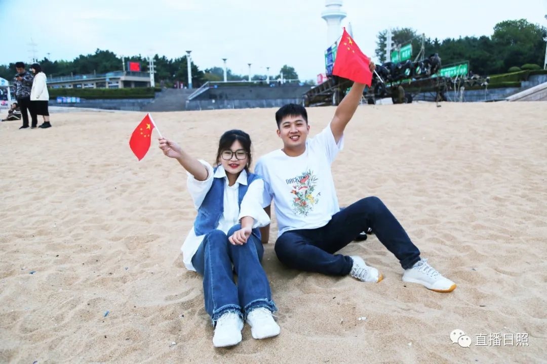 日照，红了！氛围感已拉满→休闲区蓝鸢梦想 - Www.slyday.coM