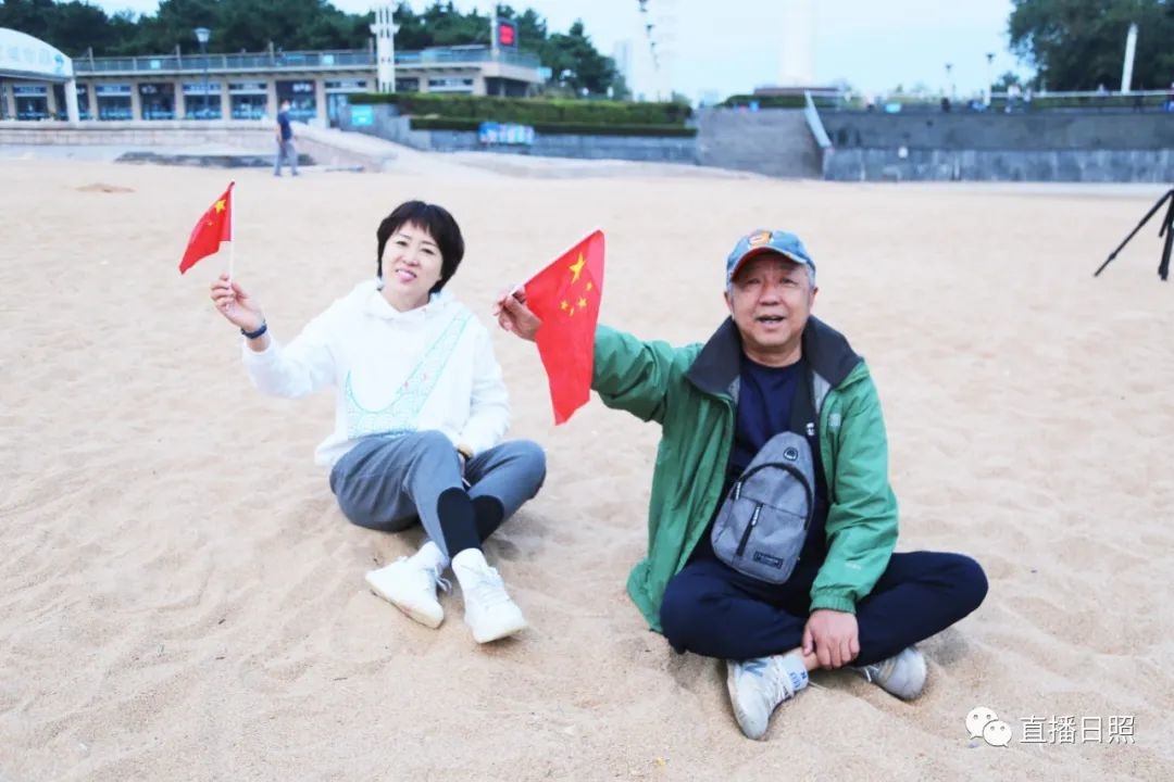 日照，红了！氛围感已拉满→休闲区蓝鸢梦想 - Www.slyday.coM