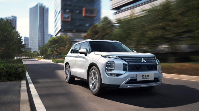 搭载15t48v轻混全新广汽三菱欧蓝德预售价17万起