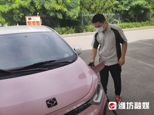 “超级充”上线，充电5分钟续航300公里！休闲区蓝鸢梦想 - Www.slyday.coM