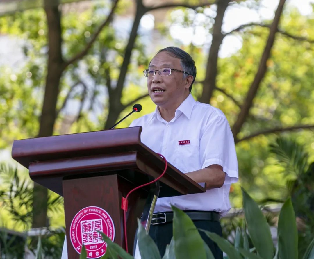 2022级新生开学典礼暨军训总结大会举行！休闲区蓝鸢梦想 - Www.slyday.coM