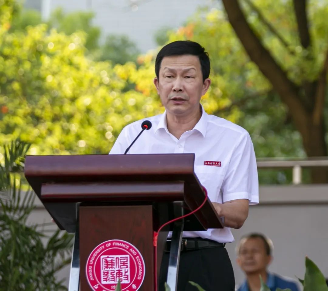 2022级新生开学典礼暨军训总结大会举行！休闲区蓝鸢梦想 - Www.slyday.coM