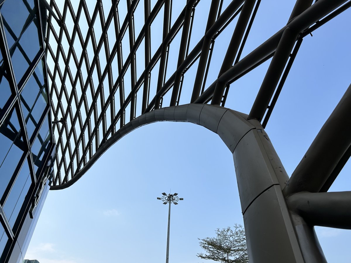 iPhone 14 评测：还是你的熟悉的它，但也变得更好用了休闲区蓝鸢梦想 - Www.slyday.coM