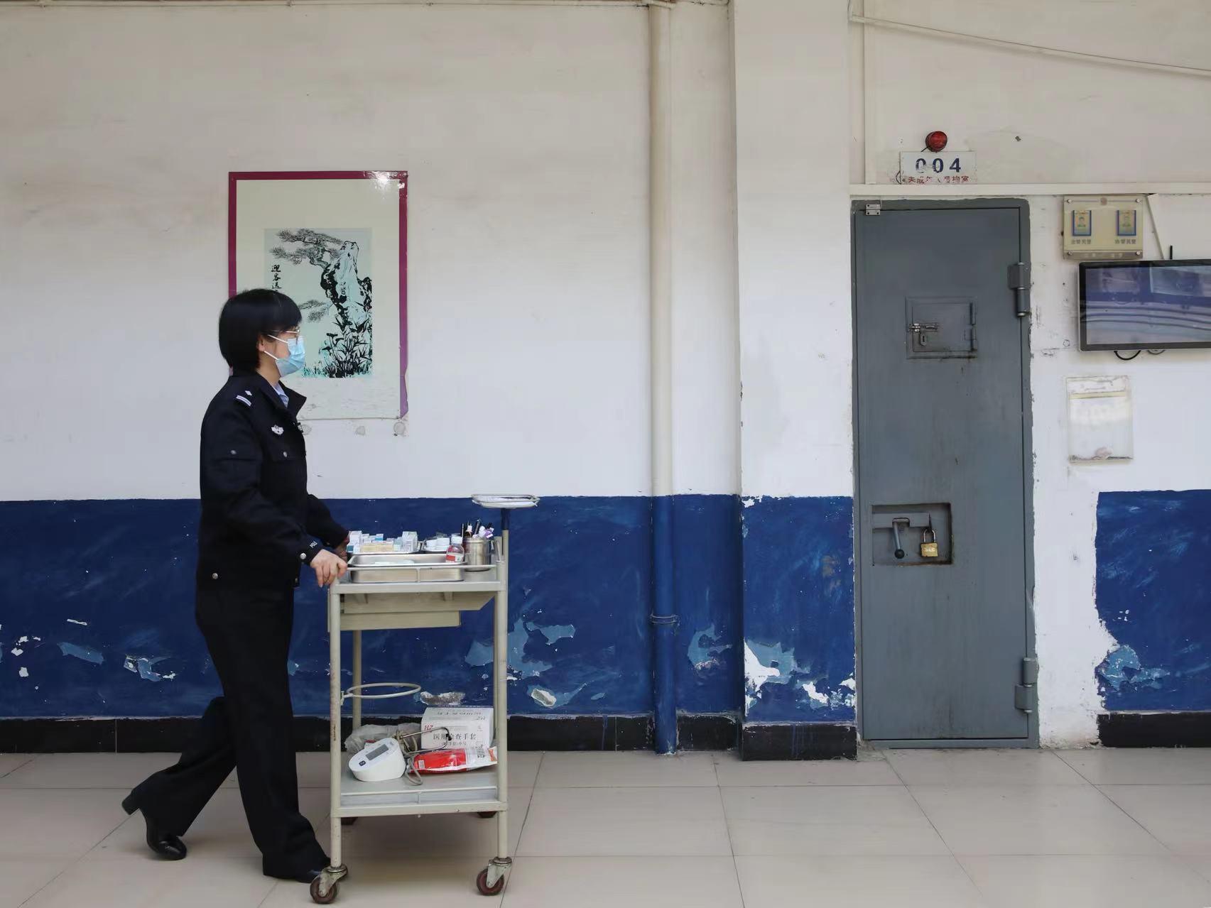最美基层民警艾金凤:看守所里的"艾姐",守护在押人员身心健康__财经