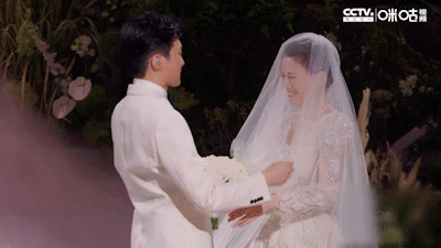 张智霖袁咏仪“披荆斩棘”现场补办婚礼 “仙靓夫妇”20年恩爱如初休闲区蓝鸢梦想 - Www.slyday.coM