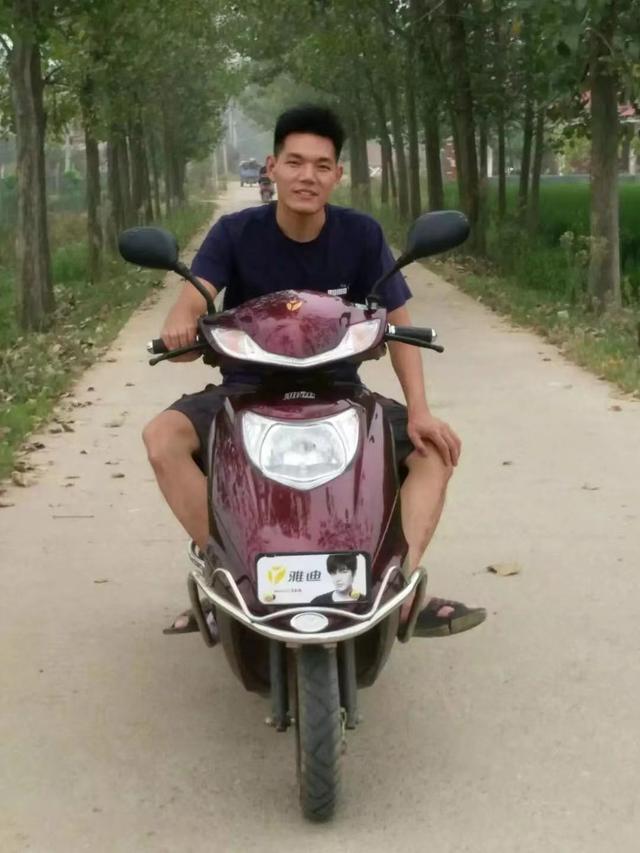 对话专科“逆袭”硕士的外卖员：“我接受自己是平凡的人”休闲区蓝鸢梦想 - Www.slyday.coM