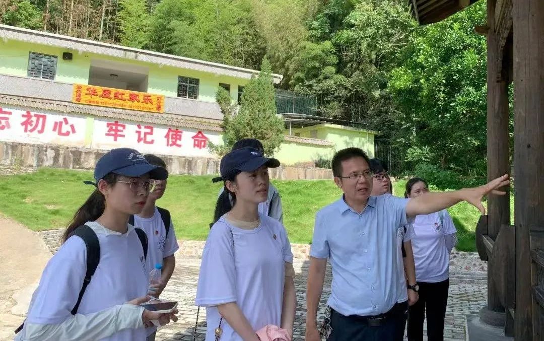 青春告白祖国｜江西科技学院：以青春之志与祖国同行、与时代共鸣休闲区蓝鸢梦想 - Www.slyday.coM