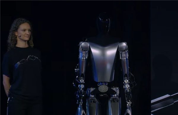 特斯拉2022年AI日活动开启：人形机器人擎天柱亮相 预计每台2万美元休闲区蓝鸢梦想 - Www.slyday.coM