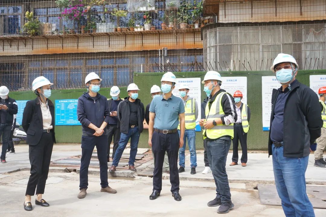 李帆,朱智鹏,何跃龙,马文洁参加安全生产检查.