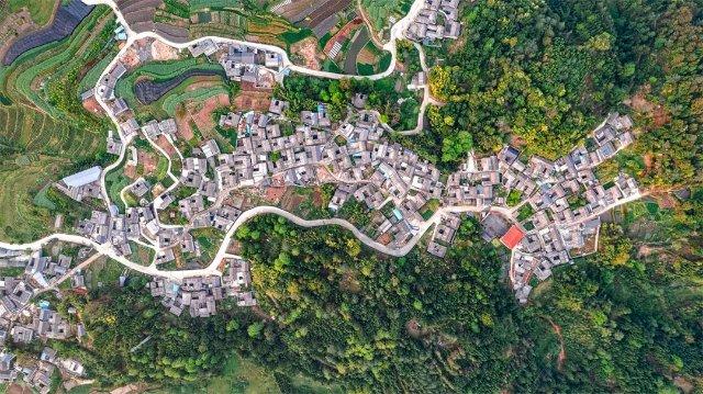 金秋的腾冲有多美？一组美图带你感受→休闲区蓝鸢梦想 - Www.slyday.coM