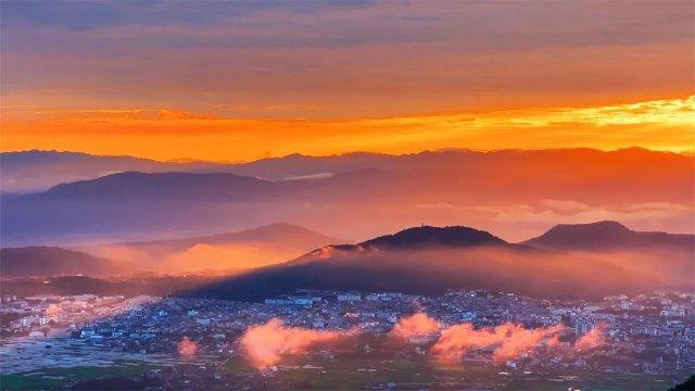 金秋的腾冲有多美？一组美图带你感受→休闲区蓝鸢梦想 - Www.slyday.coM