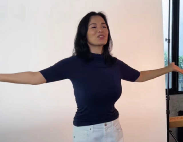 韦唯在国外庆生，与三儿子同框画面温馨，脸上没皱纹保养得当休闲区蓝鸢梦想 - Www.slyday.coM