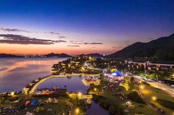 国庆七天浪｜第四浪：“营”在假期！来看我们的露营分层推荐休闲区蓝鸢梦想 - Www.slyday.coM