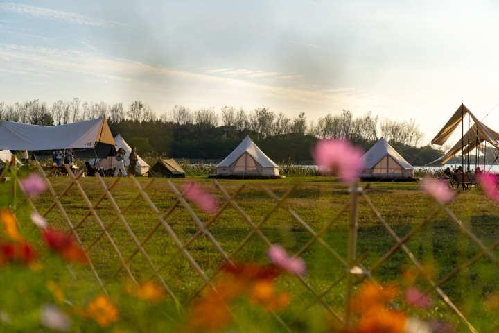 国庆七天浪｜第四浪：“营”在假期！来看我们的露营分层推荐休闲区蓝鸢梦想 - Www.slyday.coM