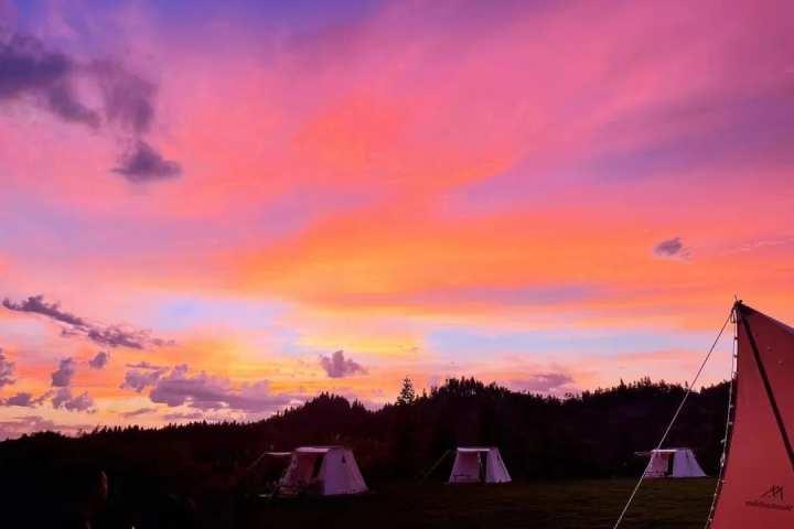 国庆七天浪｜第四浪：“营”在假期！来看我们的露营分层推荐休闲区蓝鸢梦想 - Www.slyday.coM