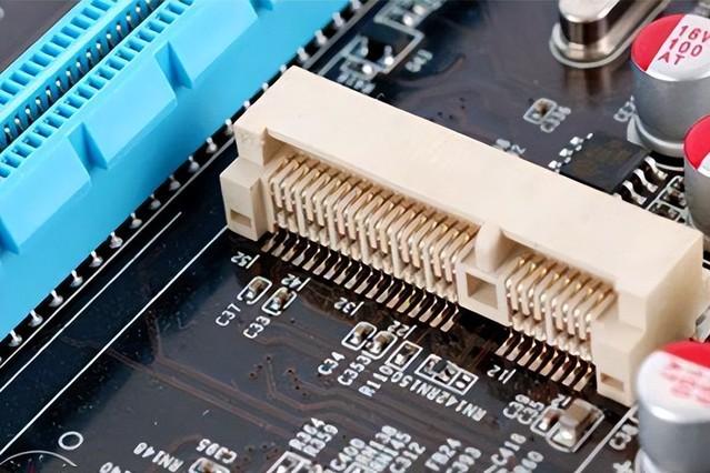 选购固态硬盘SATA、M.2和NVMe分不清？一文就看懂了休闲区蓝鸢梦想 - Www.slyday.coM