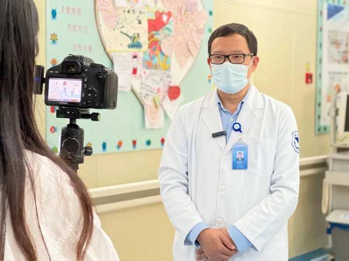 8个月大婴儿竟也能做无痛胃镜？专家表示，能让有适应症的小朋友得到恰当的诊治休闲区蓝鸢梦想 - Www.slyday.coM