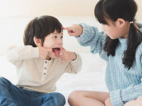 青岛生二胎领补贴,孕妇要求交五险吗