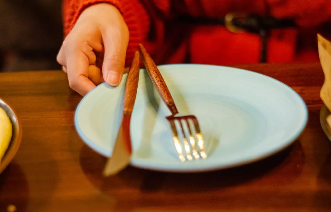 开水烫餐具真的能消毒吗？不烫会有多脏？终于知道答案了休闲区蓝鸢梦想 - Www.slyday.coM