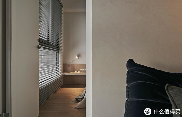 我见过最舒适解压的家，全屋低调又沉稳，简直就是理想的家休闲区蓝鸢梦想 - Www.slyday.coM