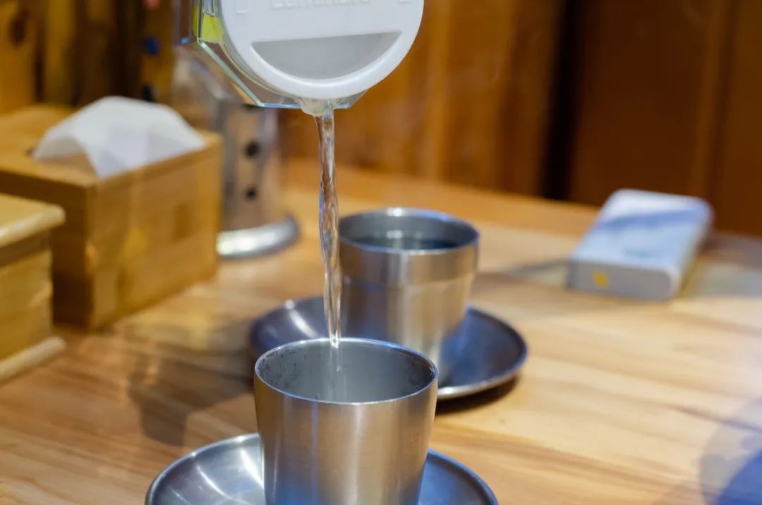 开水烫餐具真的能消毒吗？不烫会有多脏？终于知道答案了休闲区蓝鸢梦想 - Www.slyday.coM