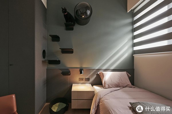 我见过最舒适解压的家，全屋低调又沉稳，简直就是理想的家休闲区蓝鸢梦想 - Www.slyday.coM