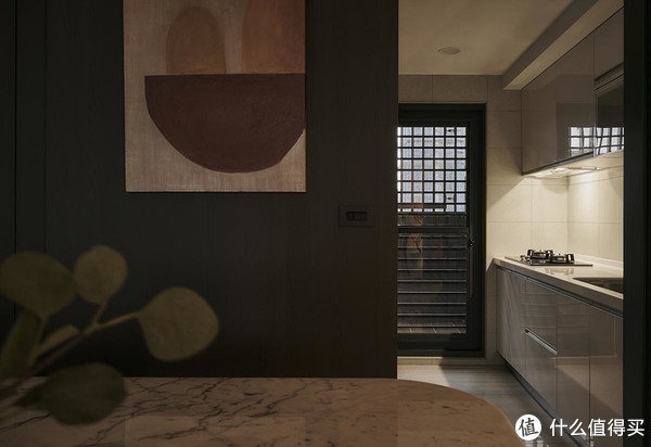 我见过最舒适解压的家，全屋低调又沉稳，简直就是理想的家休闲区蓝鸢梦想 - Www.slyday.coM