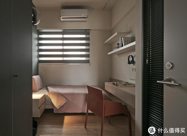 我见过最舒适解压的家，全屋低调又沉稳，简直就是理想的家休闲区蓝鸢梦想 - Www.slyday.coM