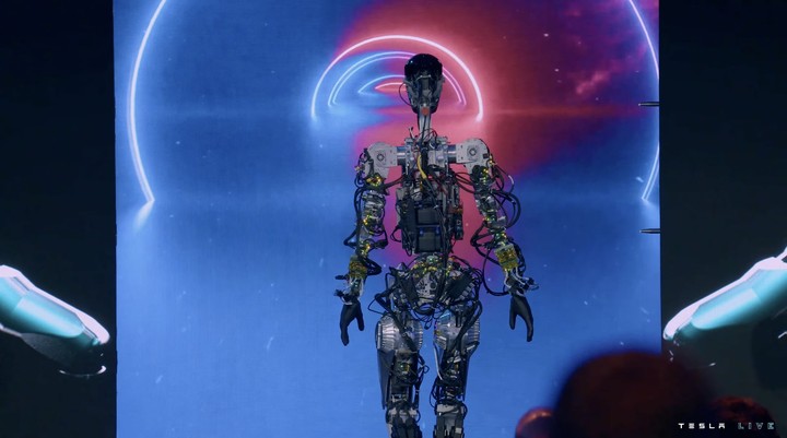 特斯拉 AI DAY 2022：马斯克造出了那个会跳舞的机器人，还透露了他的下一步计划休闲区蓝鸢梦想 - Www.slyday.coM