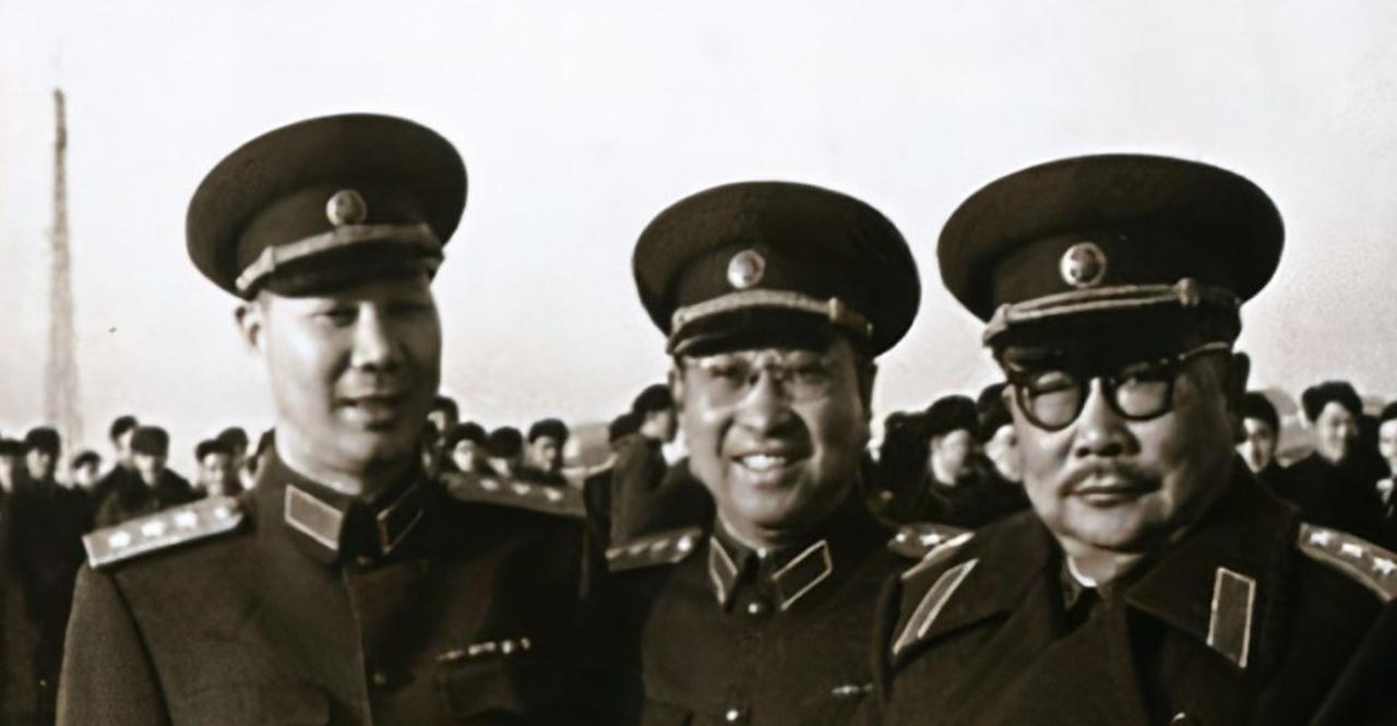 当得知顾顺章叛变后,李克农当机立断,通知周恩来紧急撤离!|李克农|周恩来|顾顺章_新浪新闻