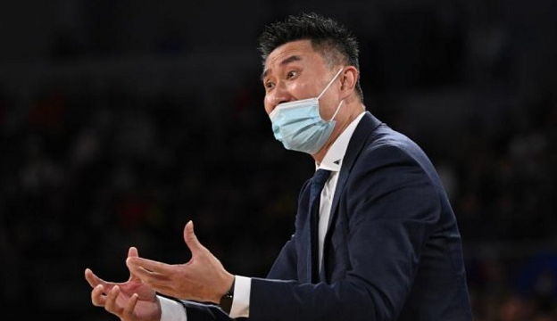 冲上热搜！曝广东男篮29人被隔离，引发争议，舆论：杜锋流年不利休闲区蓝鸢梦想 - Www.slyday.coM