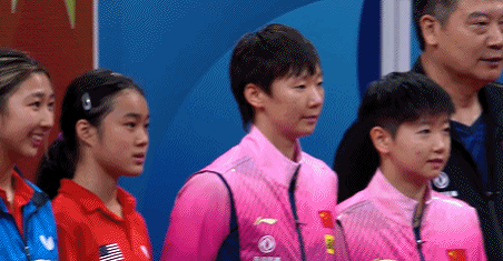 影响力!国乒赛后无法退场,马龙樊振东人气旺,对手争相合影休闲区蓝鸢梦想 - Www.slyday.coM 影响力!国乒赛后无法退场,马龙樊振东人气旺,对手争相合影休闲区蓝鸢梦想 - Www.slyday.coM