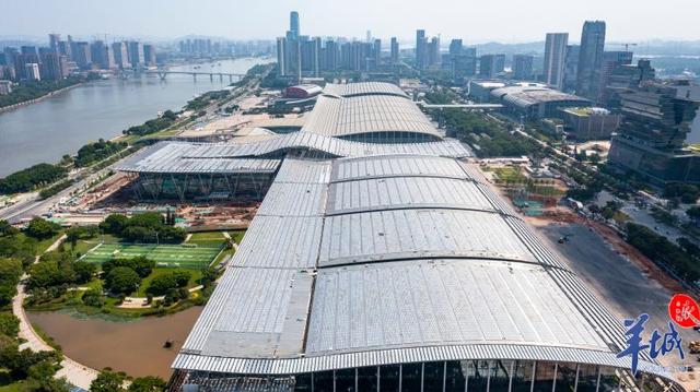 视频+图集｜假日施工忙，广交会展馆四期项目交付在即休闲区蓝鸢梦想 - Www.slyday.coM