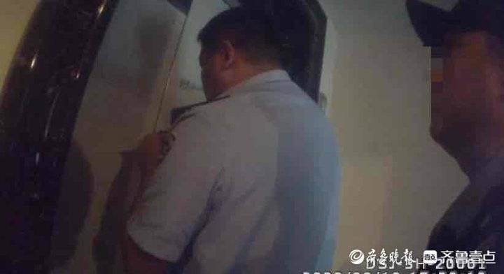 6岁儿童误入等待检修的电梯被困，紧急时刻……休闲区蓝鸢梦想 - Www.slyday.coM