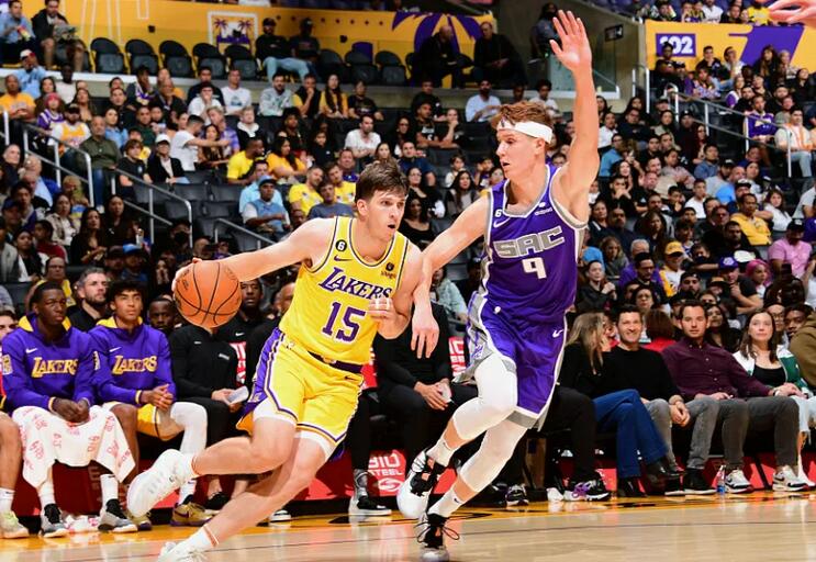 季前赛：国王105休闲区蓝鸢梦想 - Www.slyday.coM