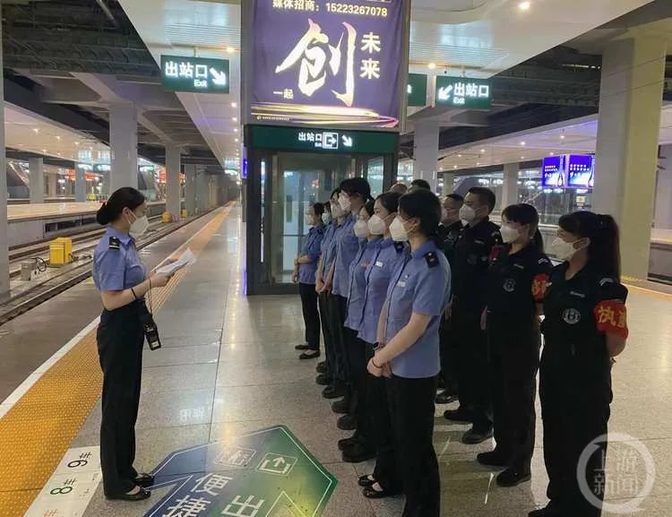 这份工作，从来不分节假日__财经头条