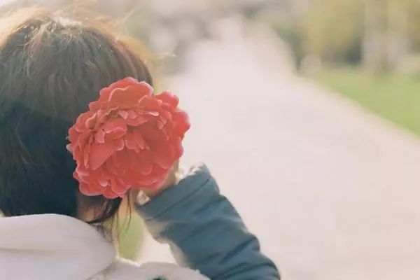 关系再好,也不要跟人透露这3件事,否则容易吃亏休闲区蓝鸢梦想 - Www.slyday.coM 关系再好,也不要跟人透露这3件事,否则容易吃亏休闲区蓝鸢梦想 - Www.slyday.coM