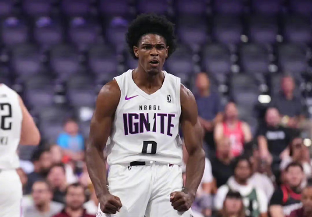 2023选秀大热斯库特-亨德森全场得到28分5篮板9助攻