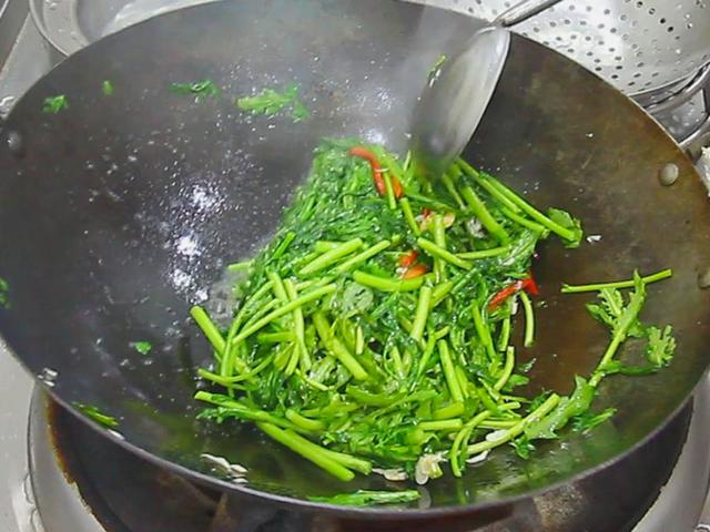 金秋十月易上火，少吃大鱼大肉，多吃这6种“碱性”菜，润燥去火休闲区蓝鸢梦想 - Www.slyday.coM