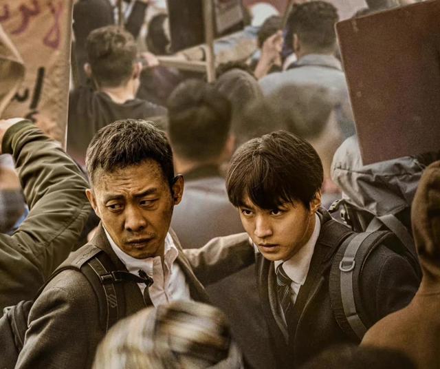 万里归途8个冷知识：吴京演王俊凯爸爸，用中兴手机，唱星星点灯休闲区蓝鸢梦想 - Www.slyday.coM