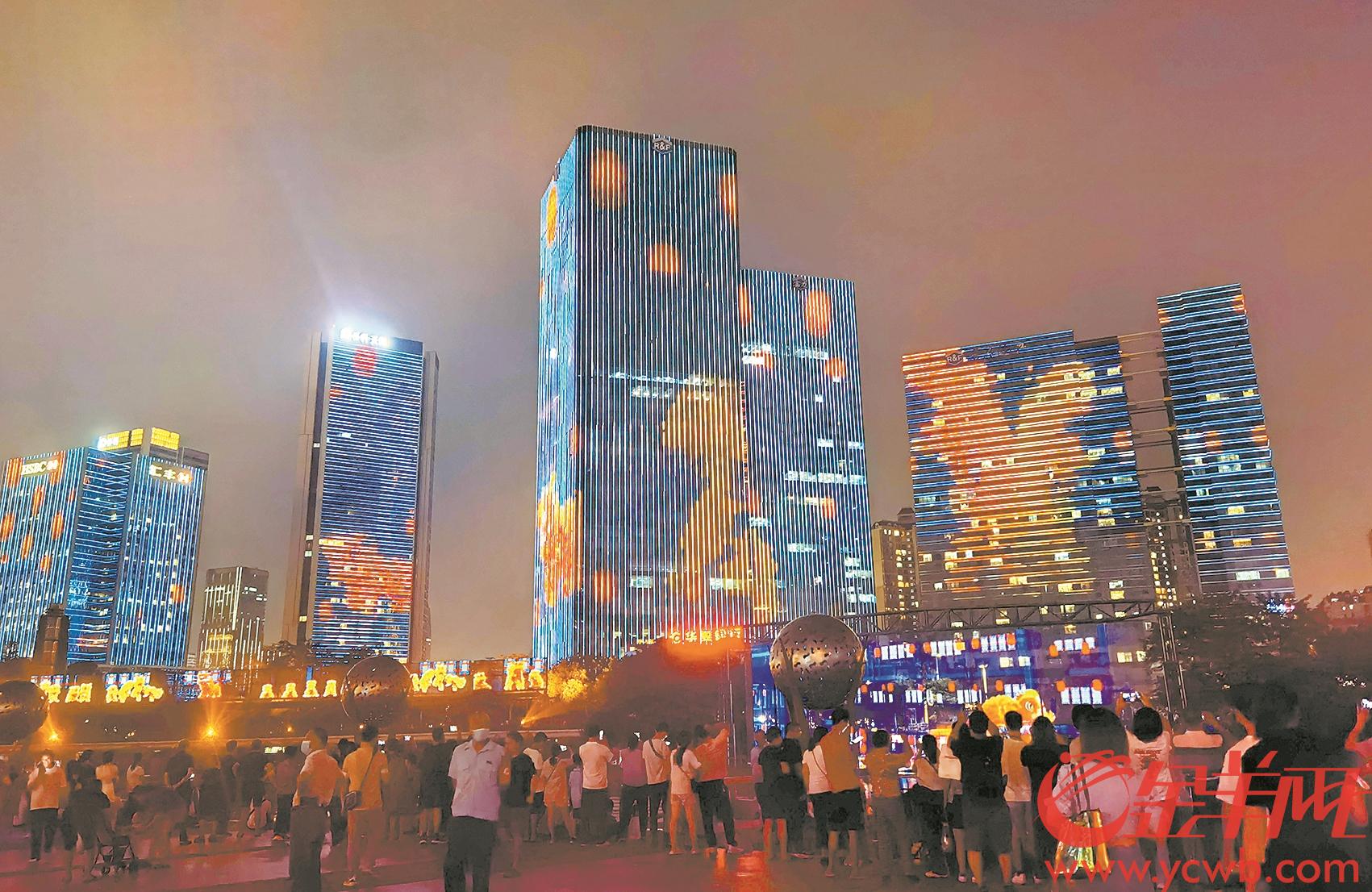 国庆假期佛山消费势头活力不减 夜晚的千灯湖人气爆棚__财经头条