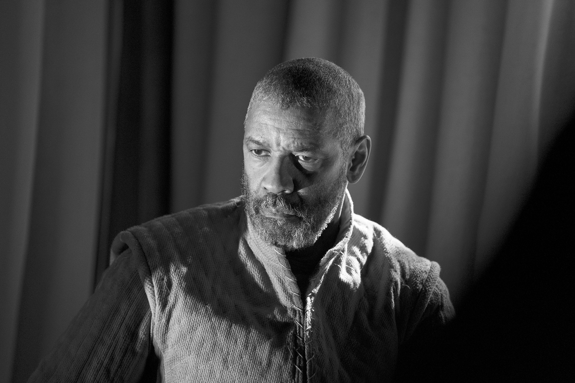 钱佳楠|《奥赛罗》的当代改编:前卫,纠偏,还是还原?