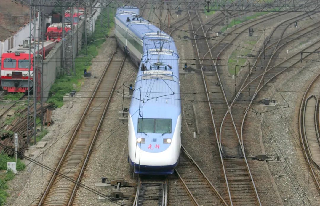 注意！11日起火车北站扩能改造，其主要客运业务将转成都西站承接休闲区蓝鸢梦想 - Www.slyday.coM