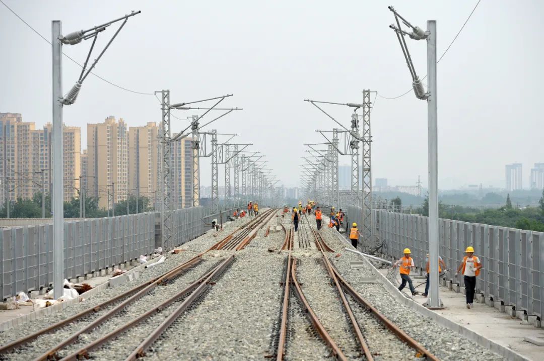 注意！11日起火车北站扩能改造，其主要客运业务将转成都西站承接休闲区蓝鸢梦想 - Www.slyday.coM