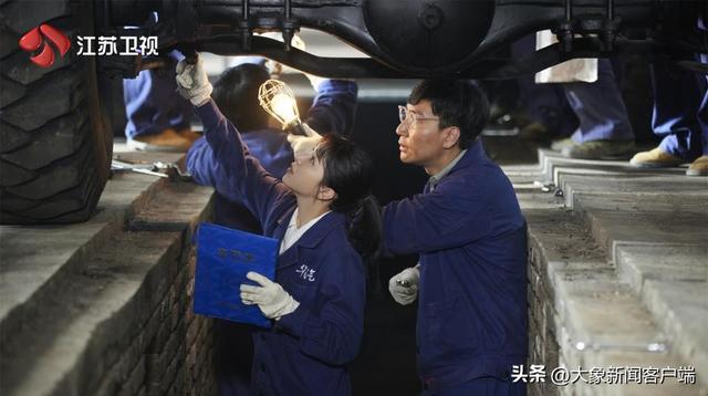 大象专访丨阚清子变身第一代“汽车人”：她为理想奋斗终身的精神一直感染着我休闲区蓝鸢梦想 - Www.slyday.coM